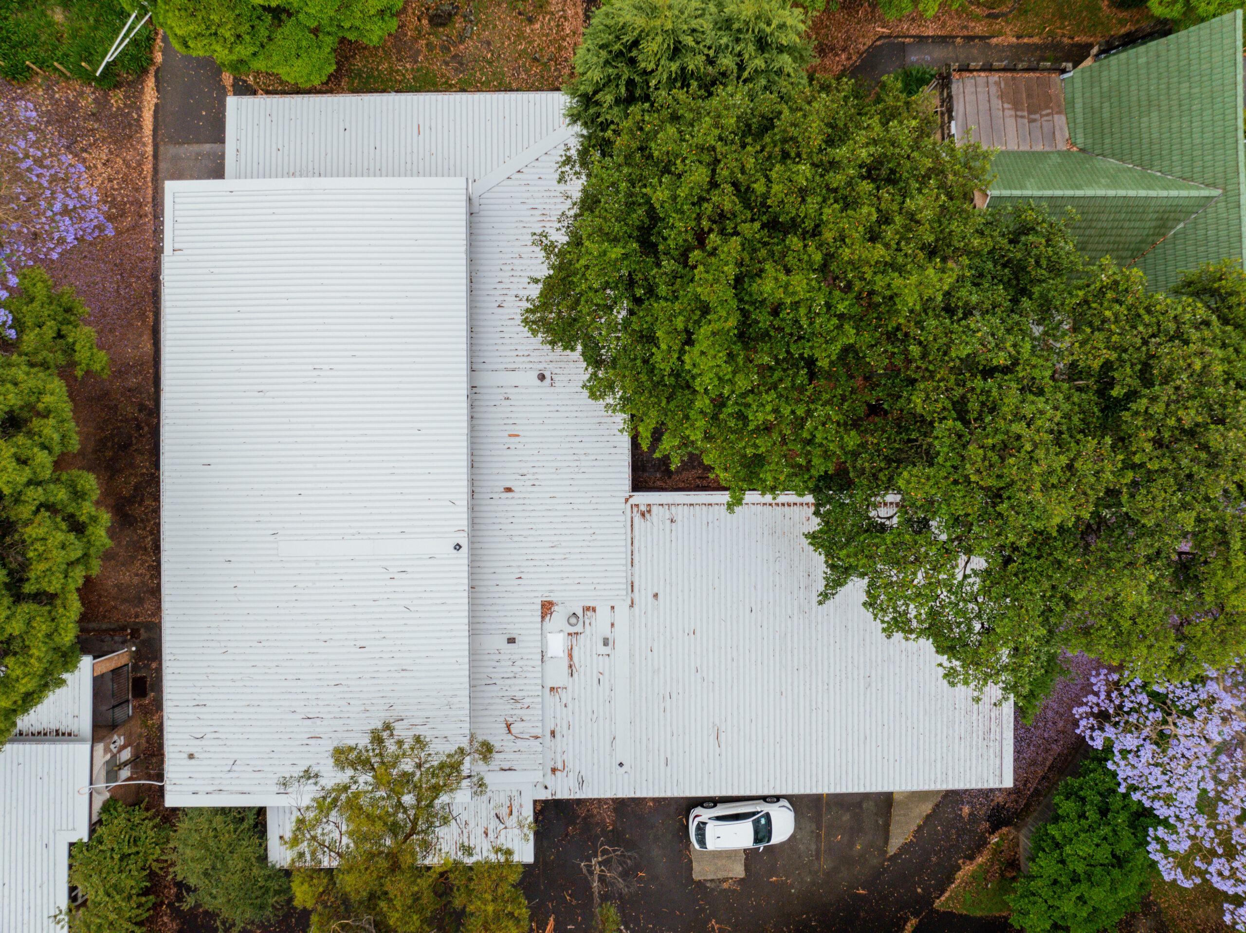 how do you stop condensation on a metal roof​